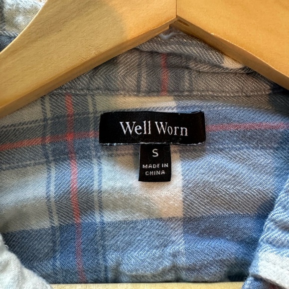 Well Worn Blue and White Checkered Shirt - Picture 5 of 5